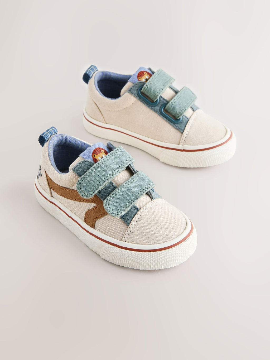 Neutral Wide Fit (G) Touch Fastening Trainers