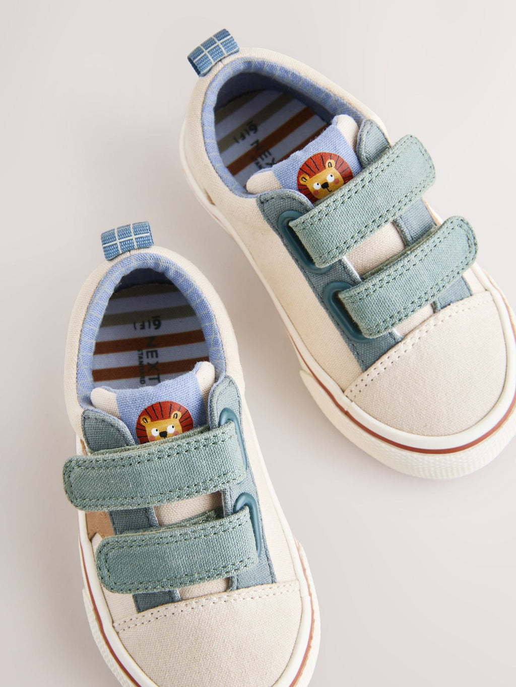 Neutral Wide Fit (G) Touch Fastening Trainers