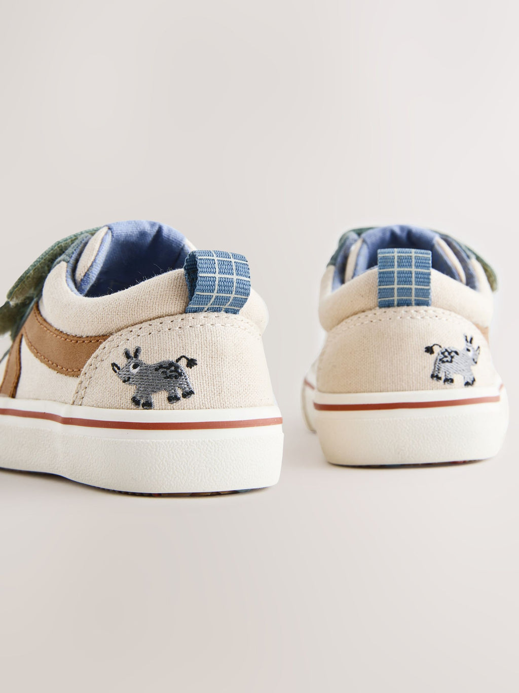 Neutral Wide Fit (G) Touch Fastening Trainers